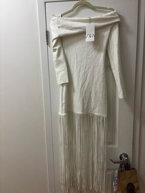Zara Off-Shoulder Fringe Knit Dress in Ivory/White